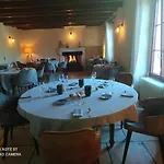Hotel Logis Le Centre Poitou Coulombiers (Vienne)