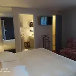 Logis Le Centre Poitou Hotel Coulombiers (Vienne)