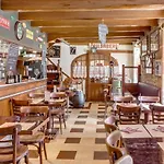 Logis Le Centre Poitou Hotel Coulombiers (Vienne)