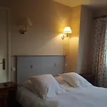 Hotel Logis Le Centre Poitou 3*