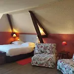 Hotel Logis Le Centre Poitou 3*