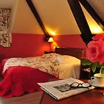 Logis Le Centre Poitou Hotel 3*