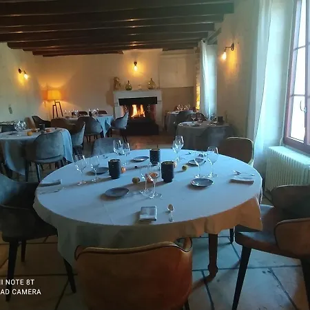 Hotel Logis Le Centre Poitou Coulombiers (Vienne)