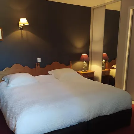 Logis Le Centre Poitou 酒店 3*