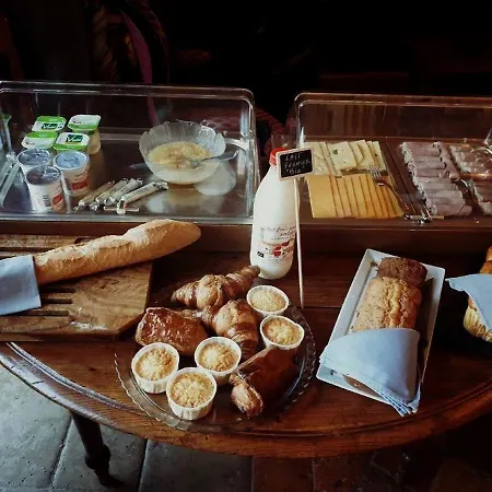 Logis Le Centre Poitou 3* Coulombiers (Vienne)