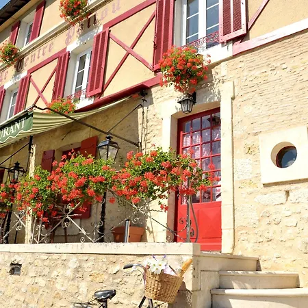 Logis Le Centre Poitou 3* Coulombiers (Vienne)