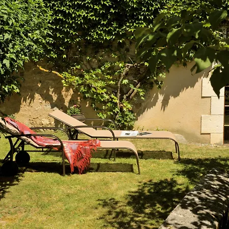 Logis Le Centre Poitou מלון