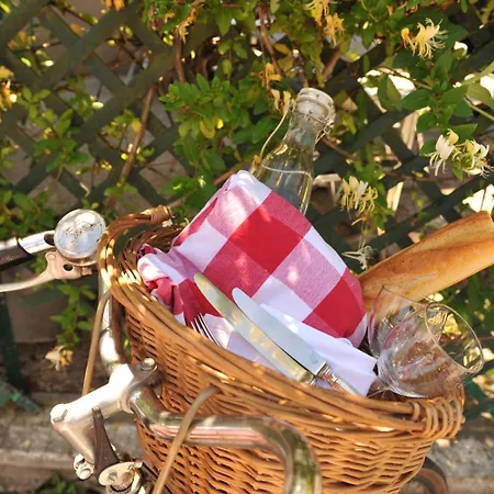 Logis Le Centre Poitou 3* Coulombiers (Vienne)