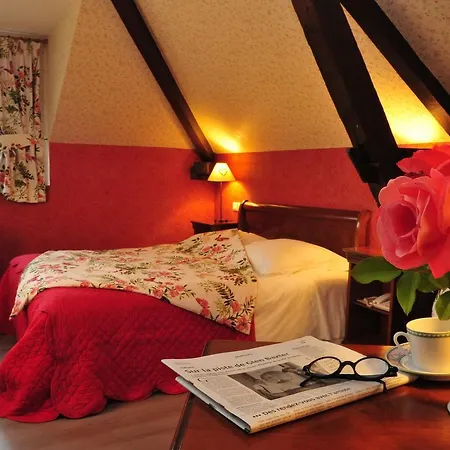 Logis Le Centre Poitou 酒店 3*