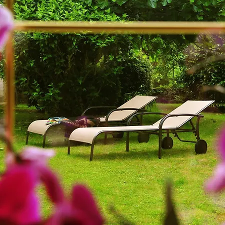 Logis Le Centre Poitou Hotel