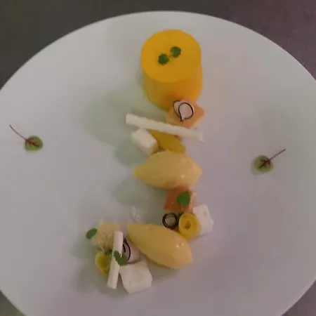 מלון Logis Le Centre Poitou Coulombiers (Vienne)