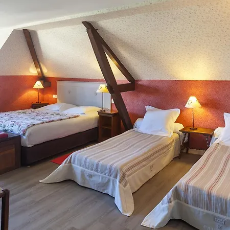Hotel Logis Le Centre Poitou