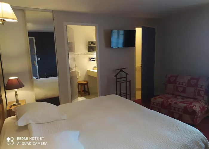 Logis Le Centre Poitou Hotel Coulombiers (Vienne)