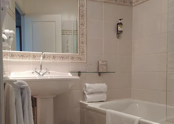 Hotel Logis Le Centre Poitou Coulombiers (Vienne)