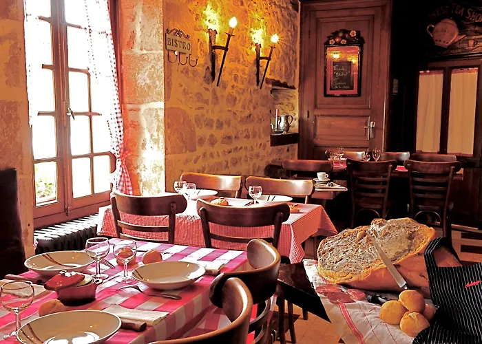 Logis Le Centre Poitou Hotel Coulombiers (Vienne)