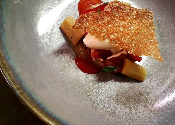 Logis Le Centre Poitou Hotel 3*