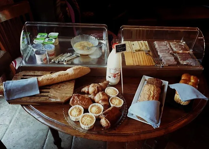 Logis Le Centre Poitou 3* Coulombiers (Vienne)