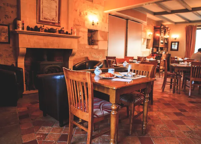 Hotel Logis Le Centre Poitou Coulombiers (Vienne)