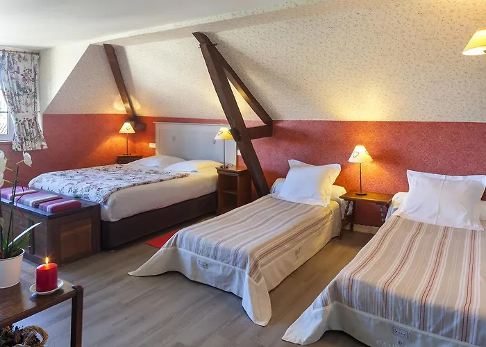 Hotel Logis Le Centre Poitou