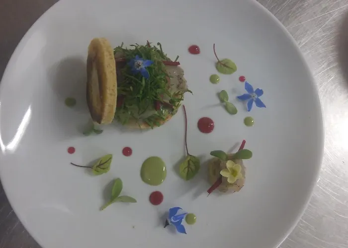 Hotel Logis Le Centre Poitou